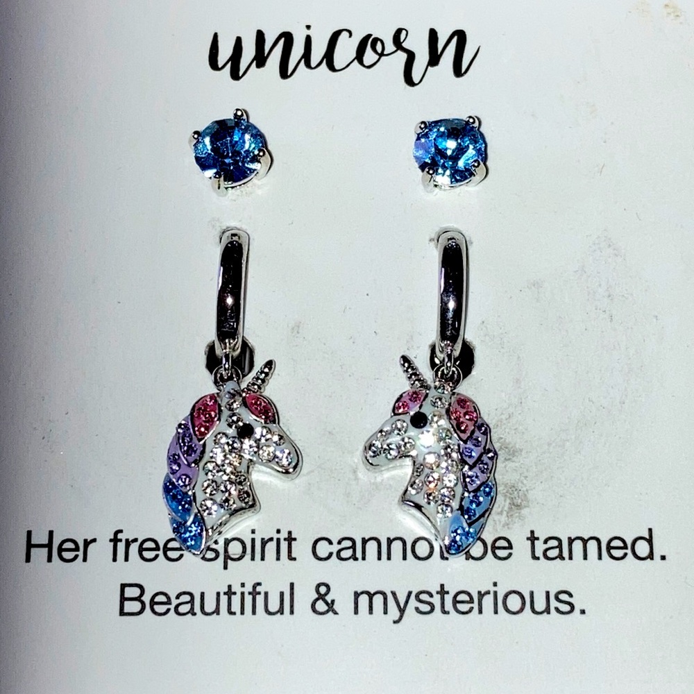 Unicorn and stud earring set